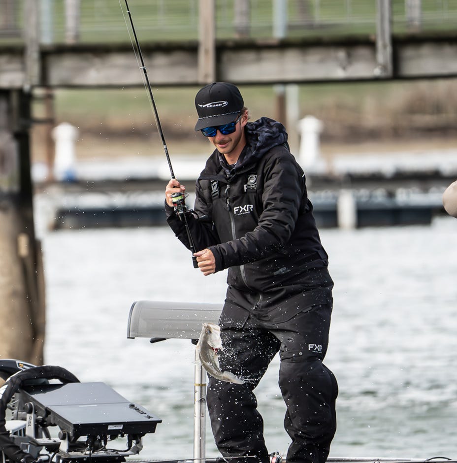 Freeloader™ Stitch Hat Black White